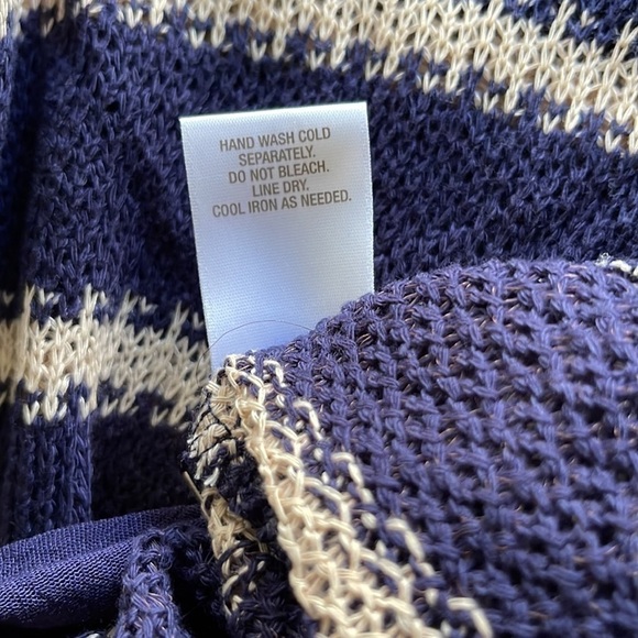 CB established 1962 Layered Look Long Sleeve Knit Sweater. Size L. P2/A1601 - Picture 6 of 8